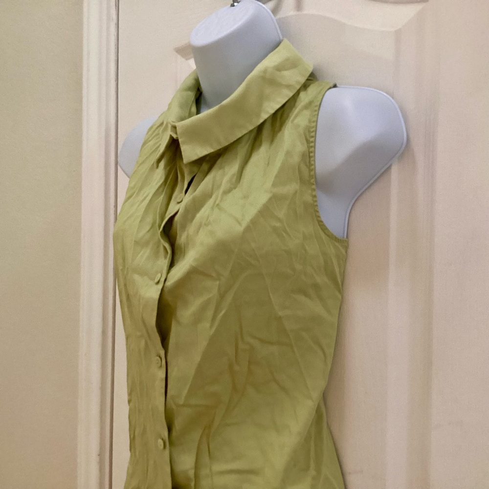 Talbots Sleeveless Button Down Top - image 2